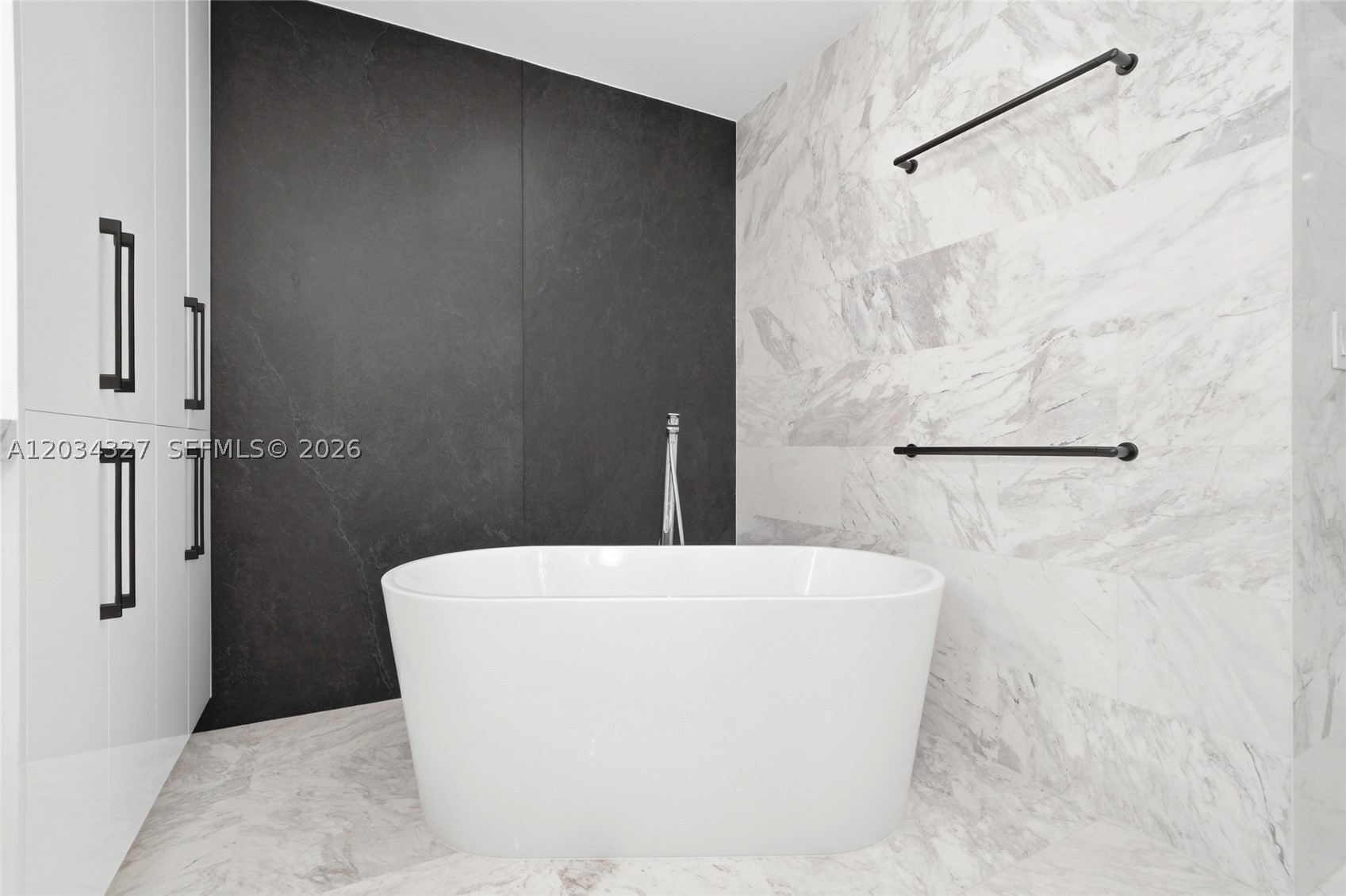LA RIVE CONDO - Residential