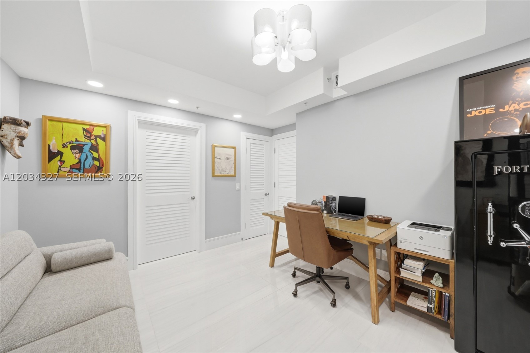 LA RIVE CONDO - Residential