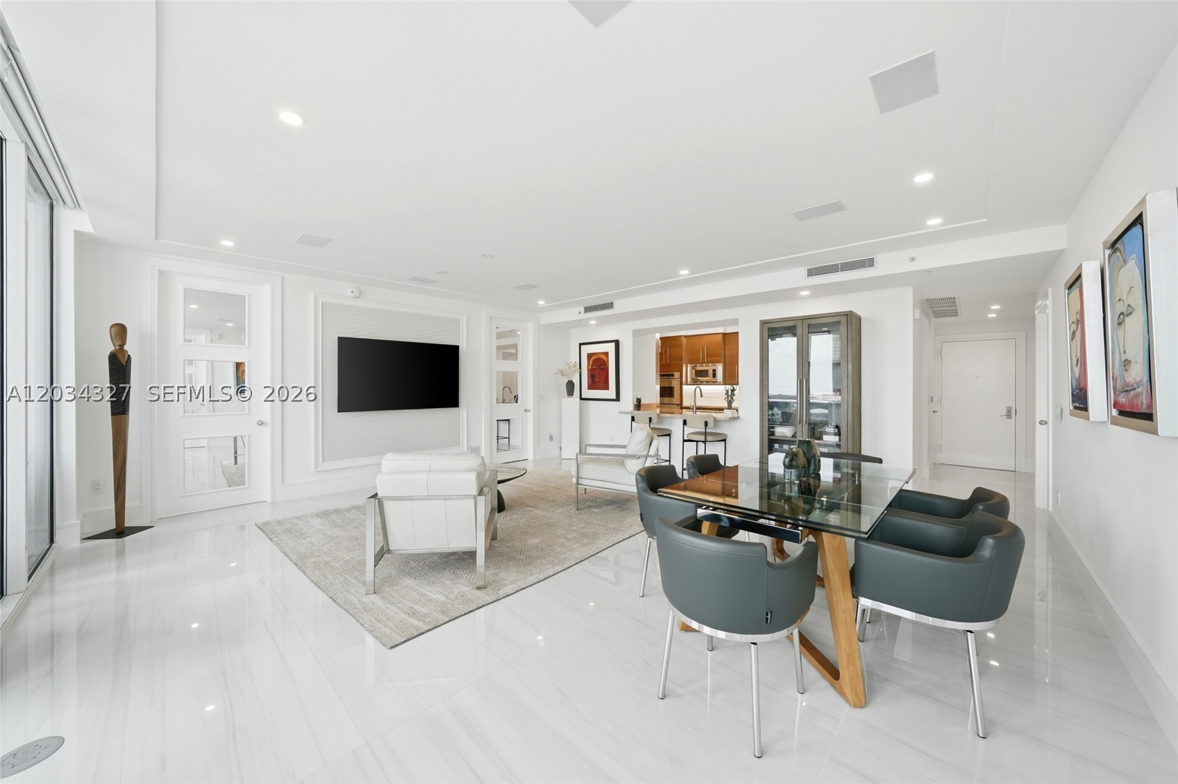 LA RIVE CONDO - Residential