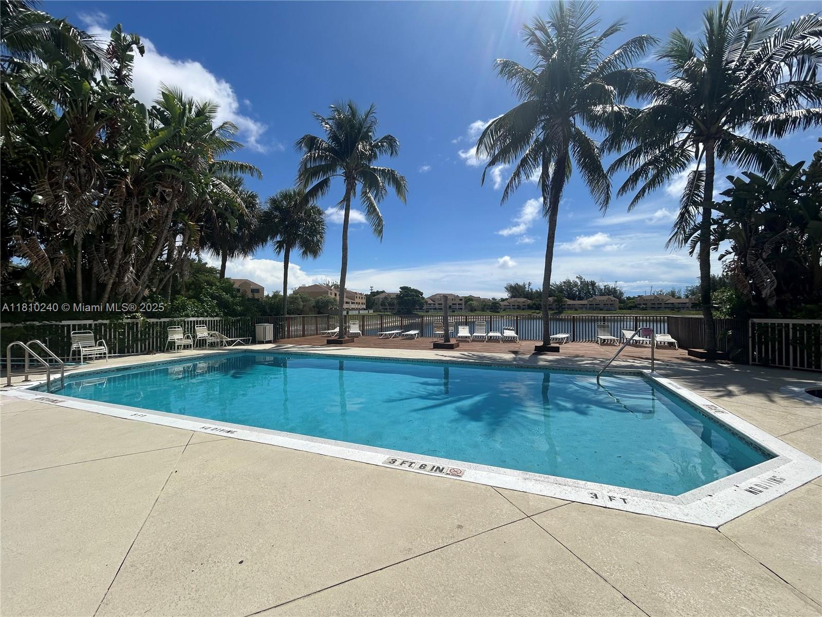 VILLAS AT LAKEVIEW CONDO - Residential Lease