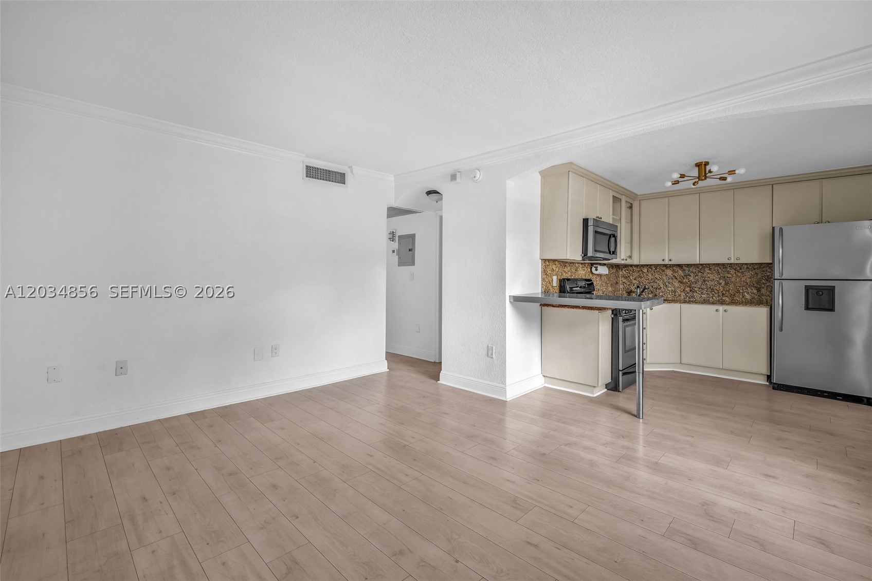 VIRGINIA POINTE CONDO - Residential Lease