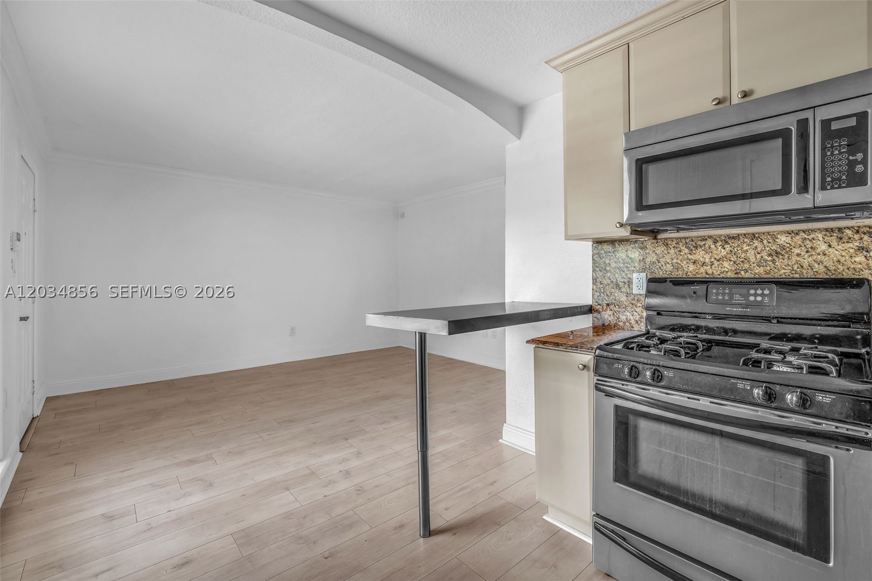 VIRGINIA POINTE CONDO - Residential Lease