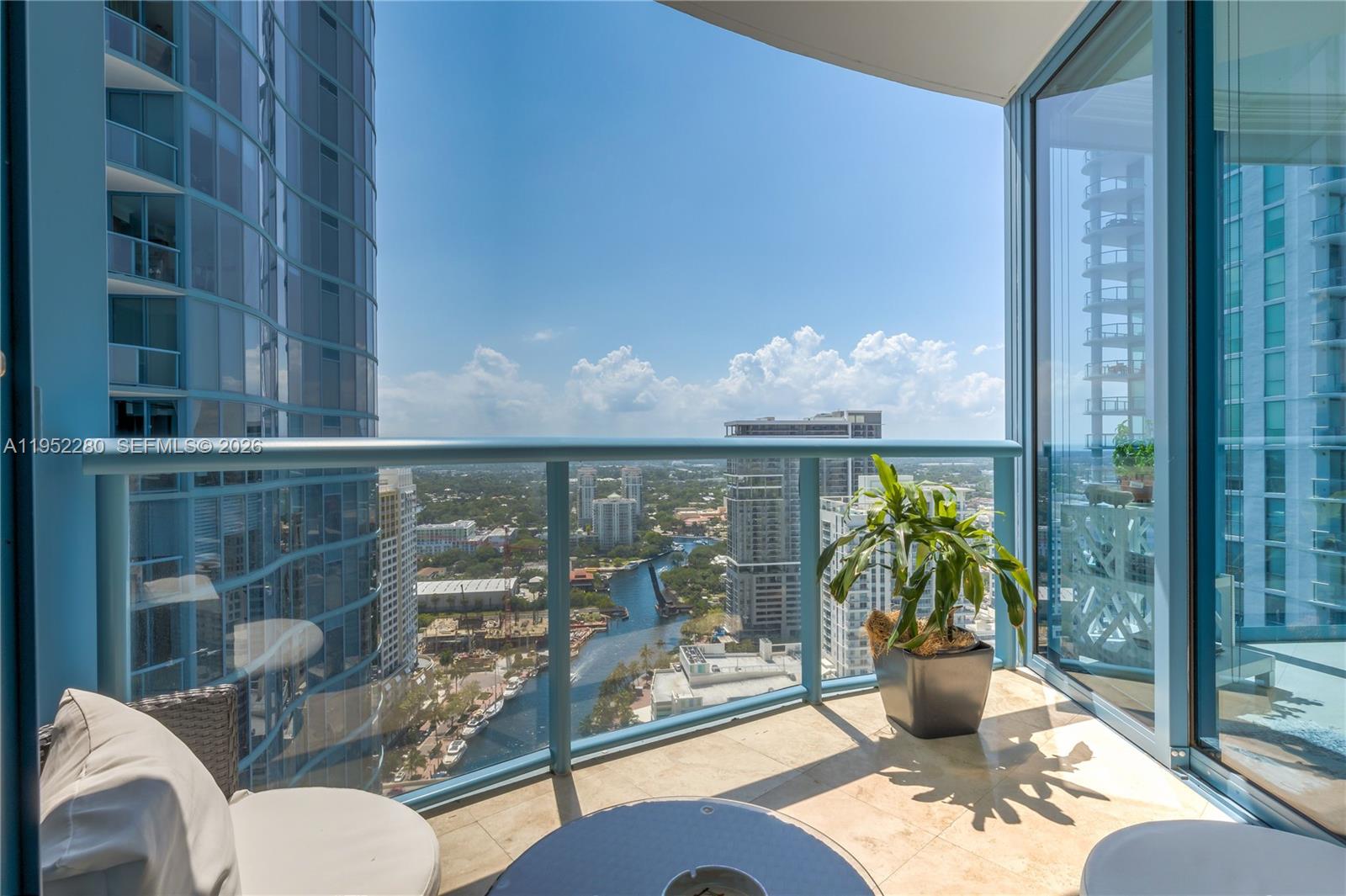 LAS OLAS RIVER HOUSE COND - Residential