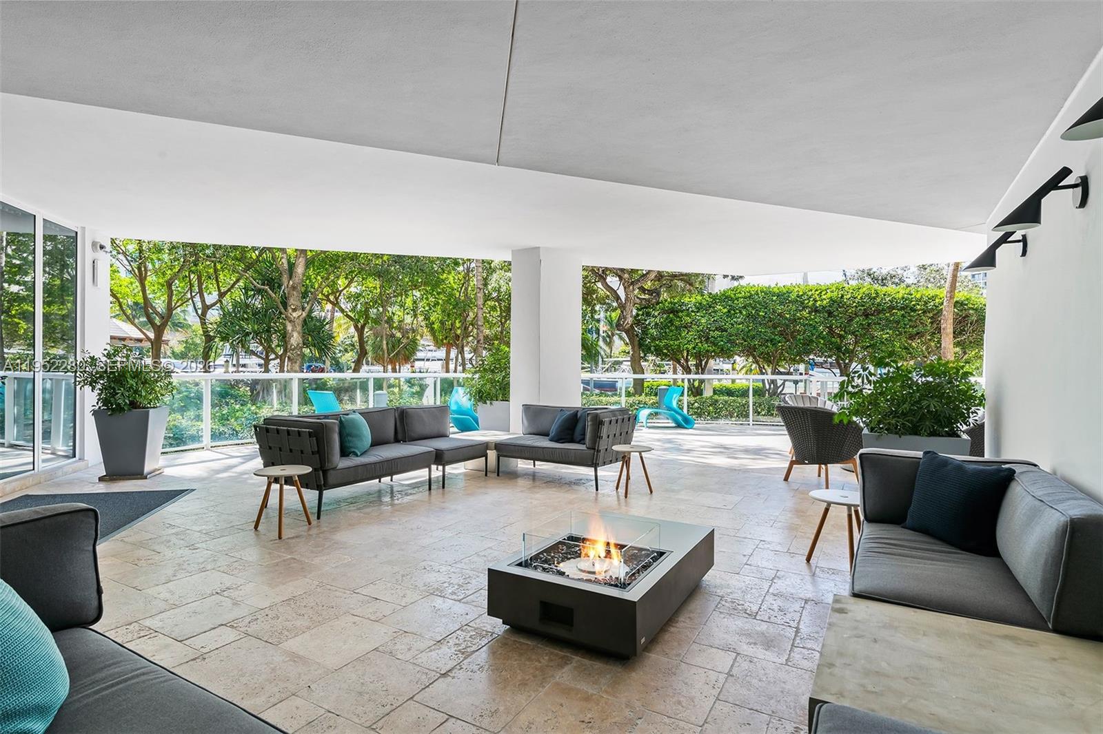 LAS OLAS RIVER HOUSE COND - Residential