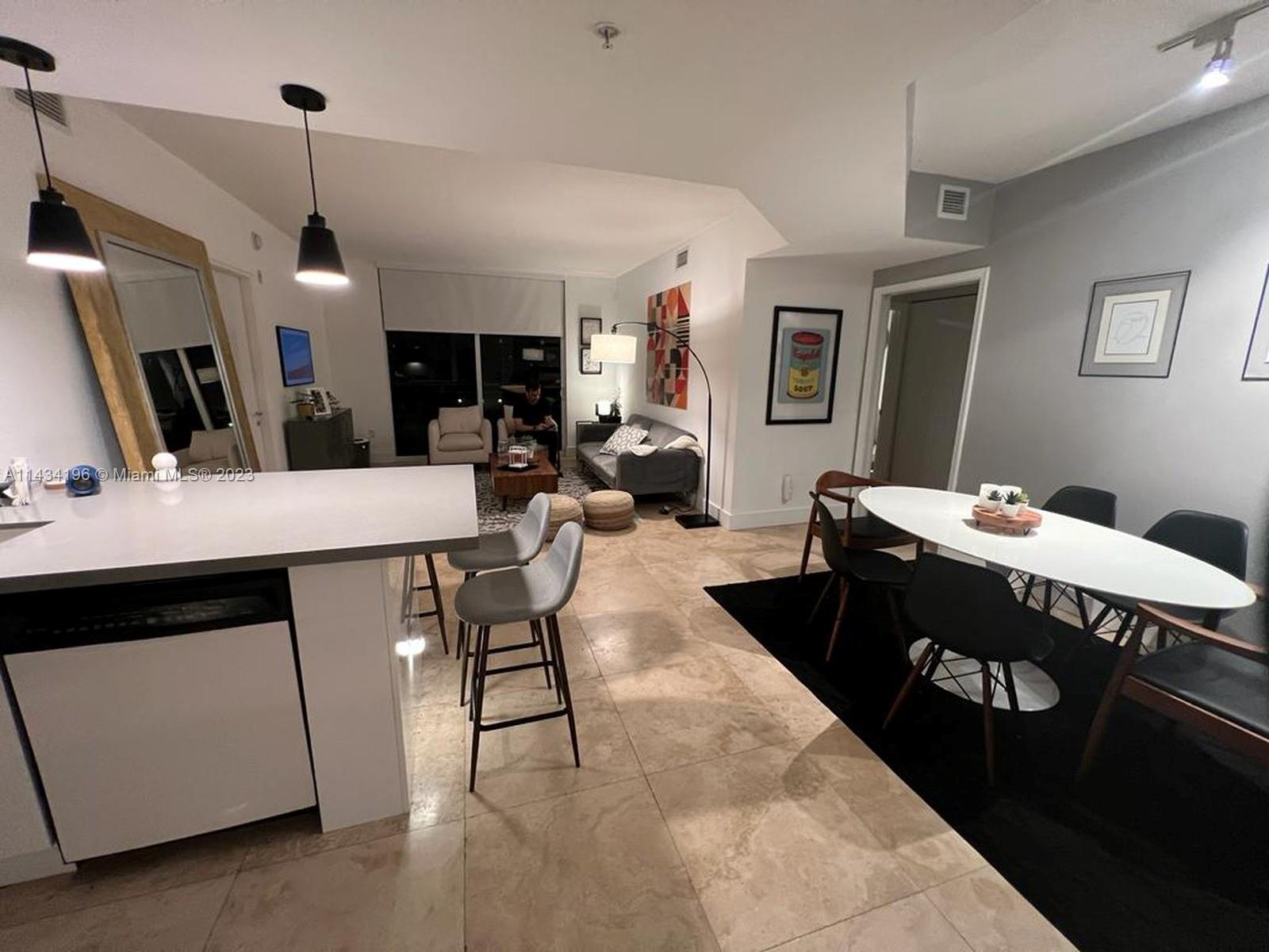 VENTURE AT AVENTURA WEST - Residential