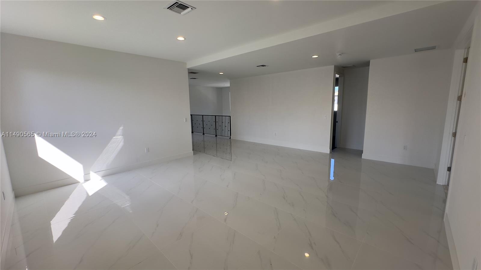 FOREST VIEW ESTATES - Residential Lease