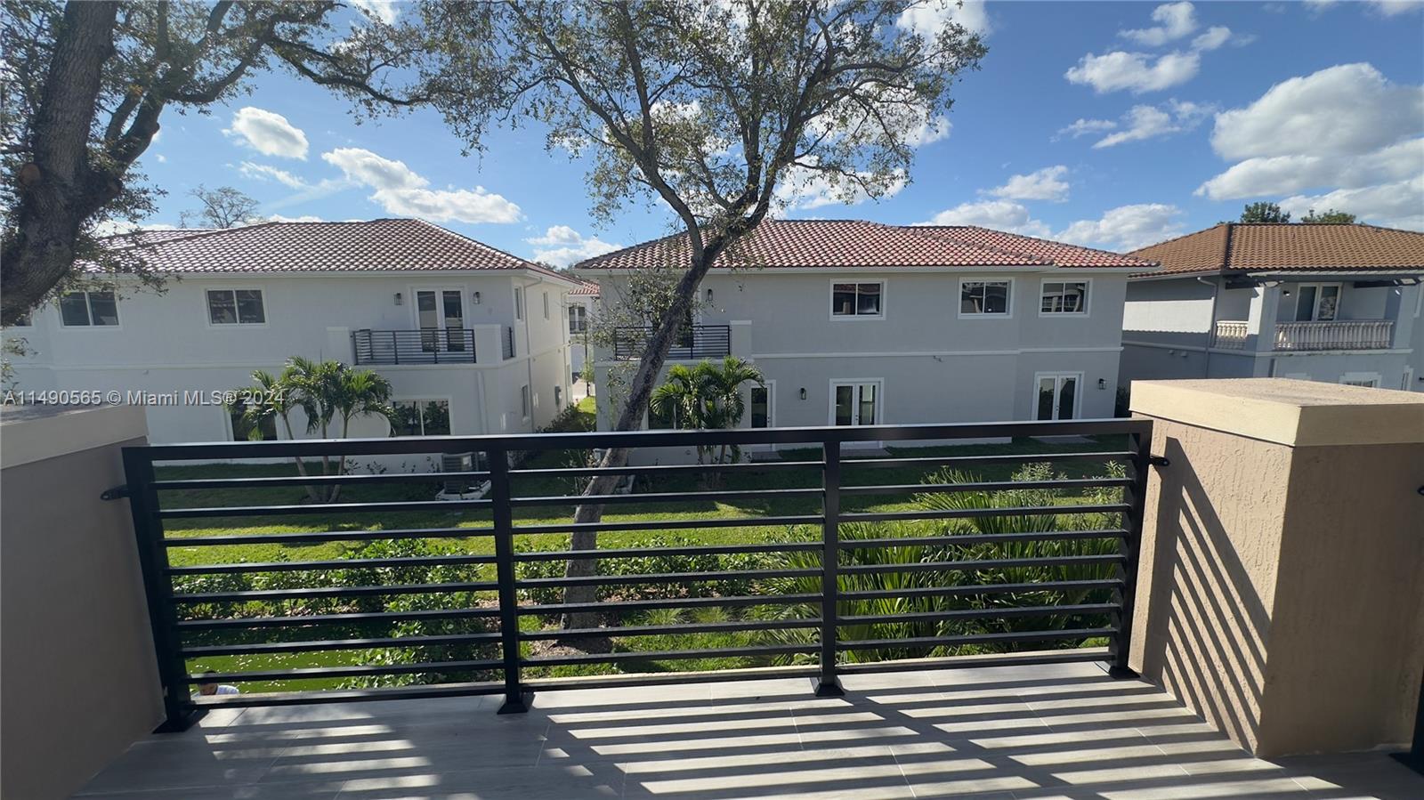 FOREST VIEW ESTATES - Residential Lease