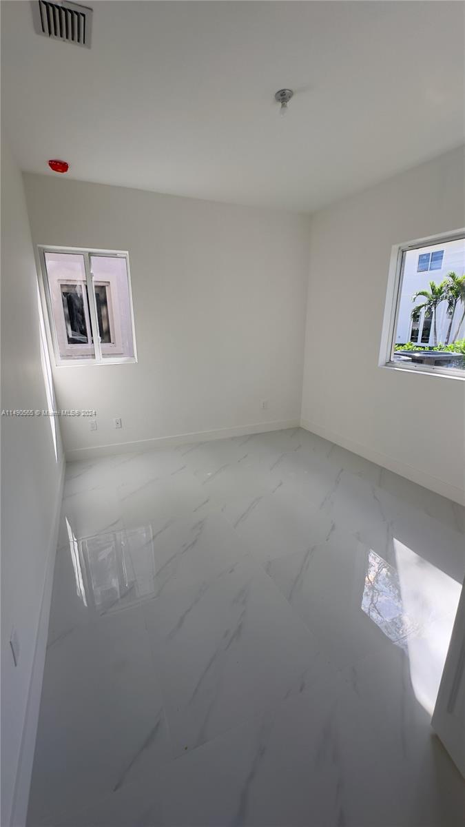 FOREST VIEW ESTATES - Residential Lease