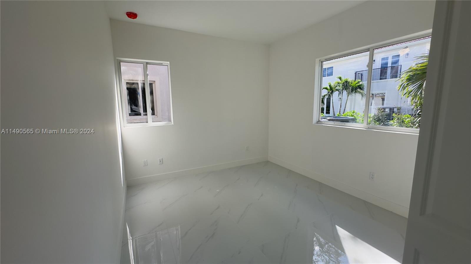 FOREST VIEW ESTATES - Residential Lease