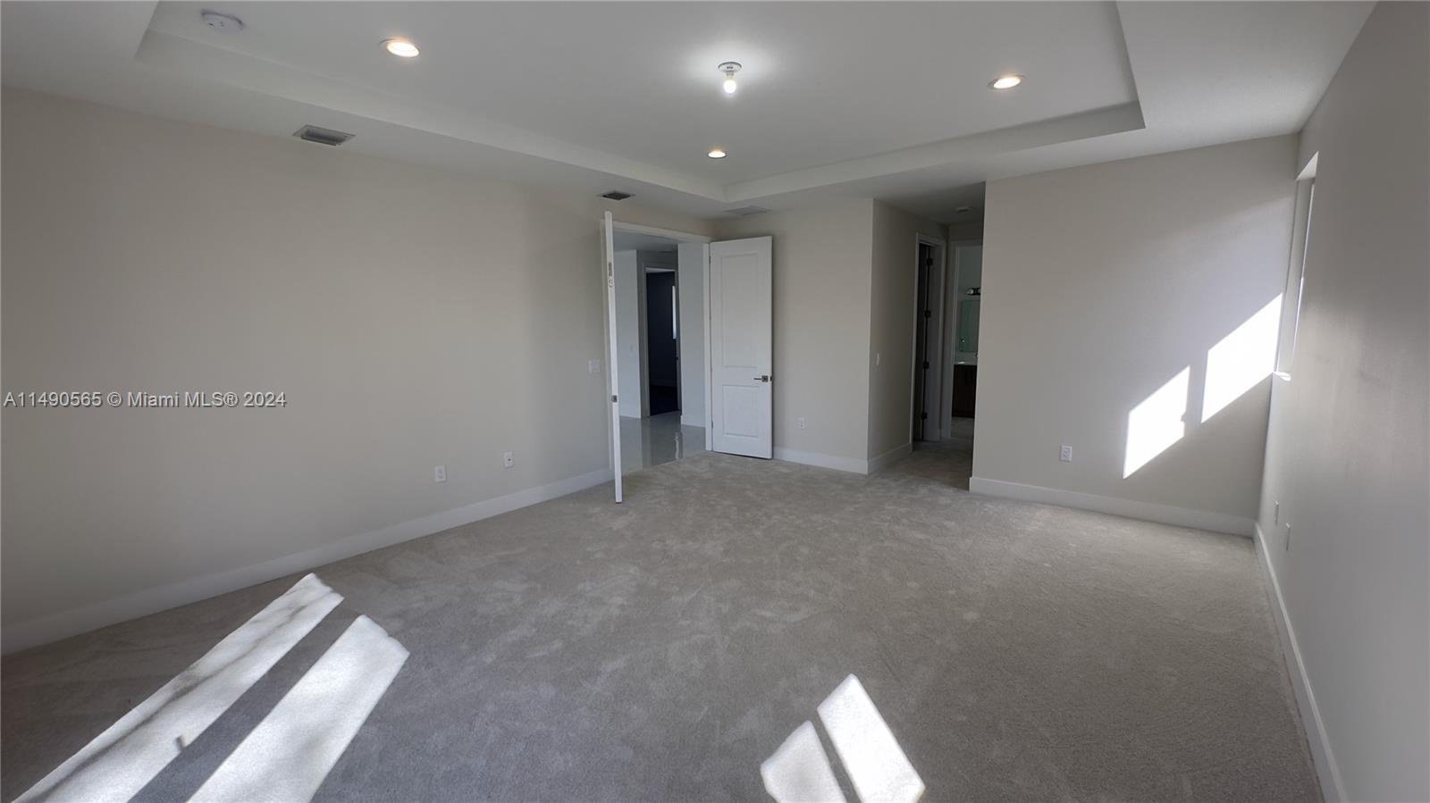FOREST VIEW ESTATES - Residential Lease