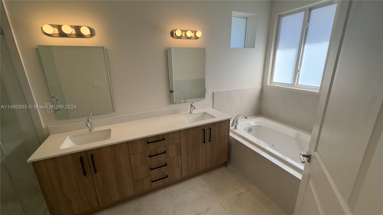FOREST VIEW ESTATES - Residential Lease