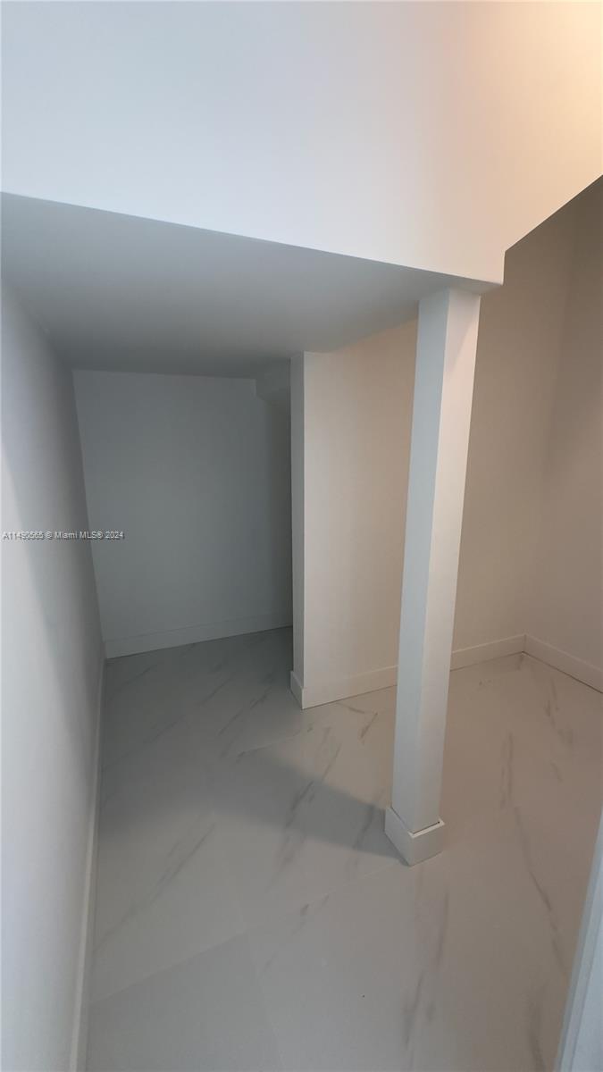FOREST VIEW ESTATES - Residential Lease