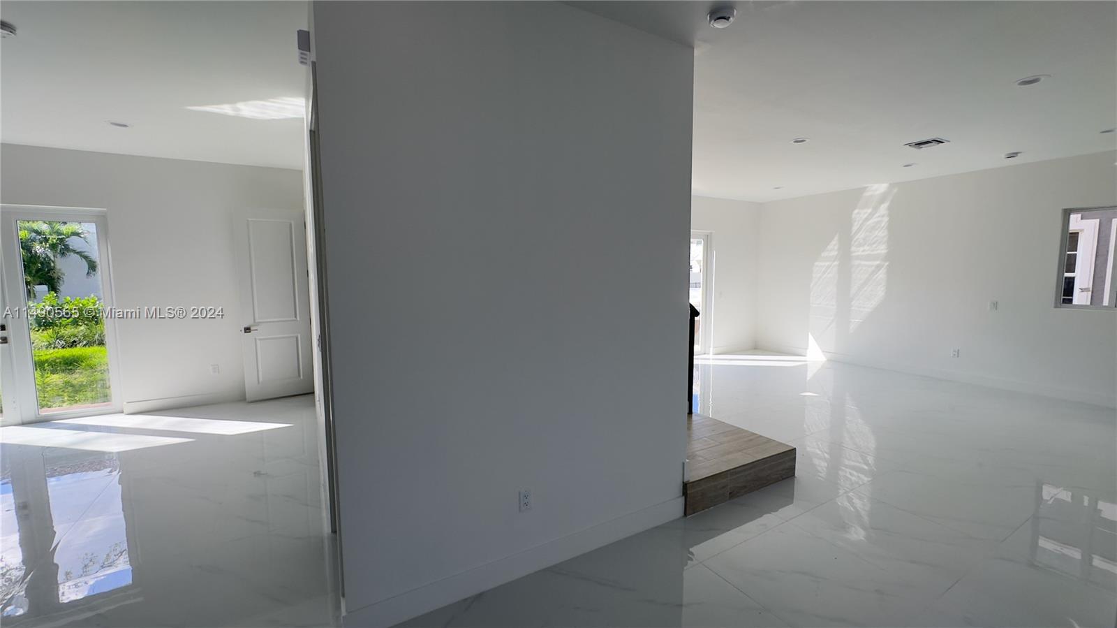 FOREST VIEW ESTATES - Residential Lease