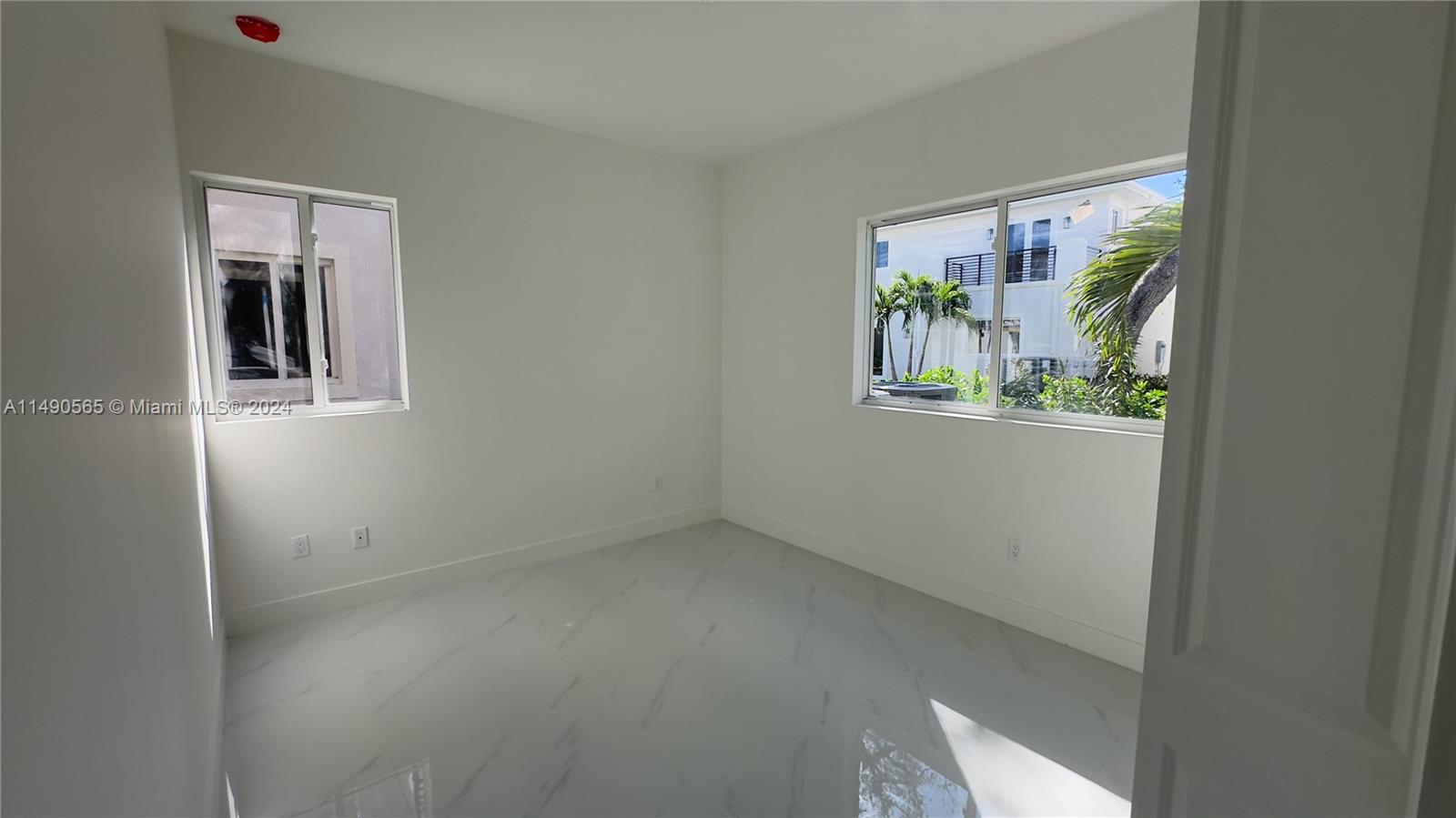 FOREST VIEW ESTATES - Residential Lease