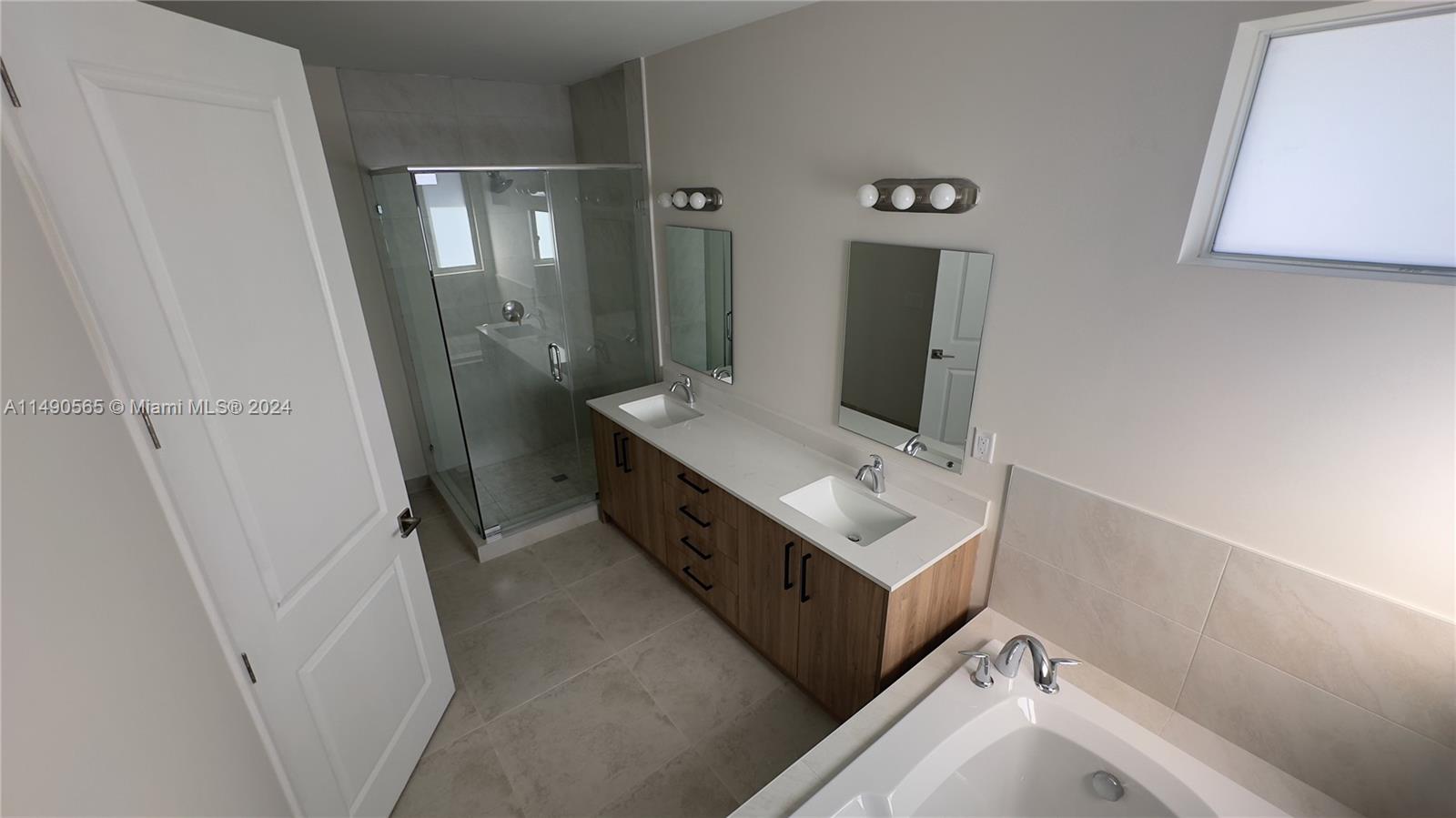FOREST VIEW ESTATES - Residential Lease