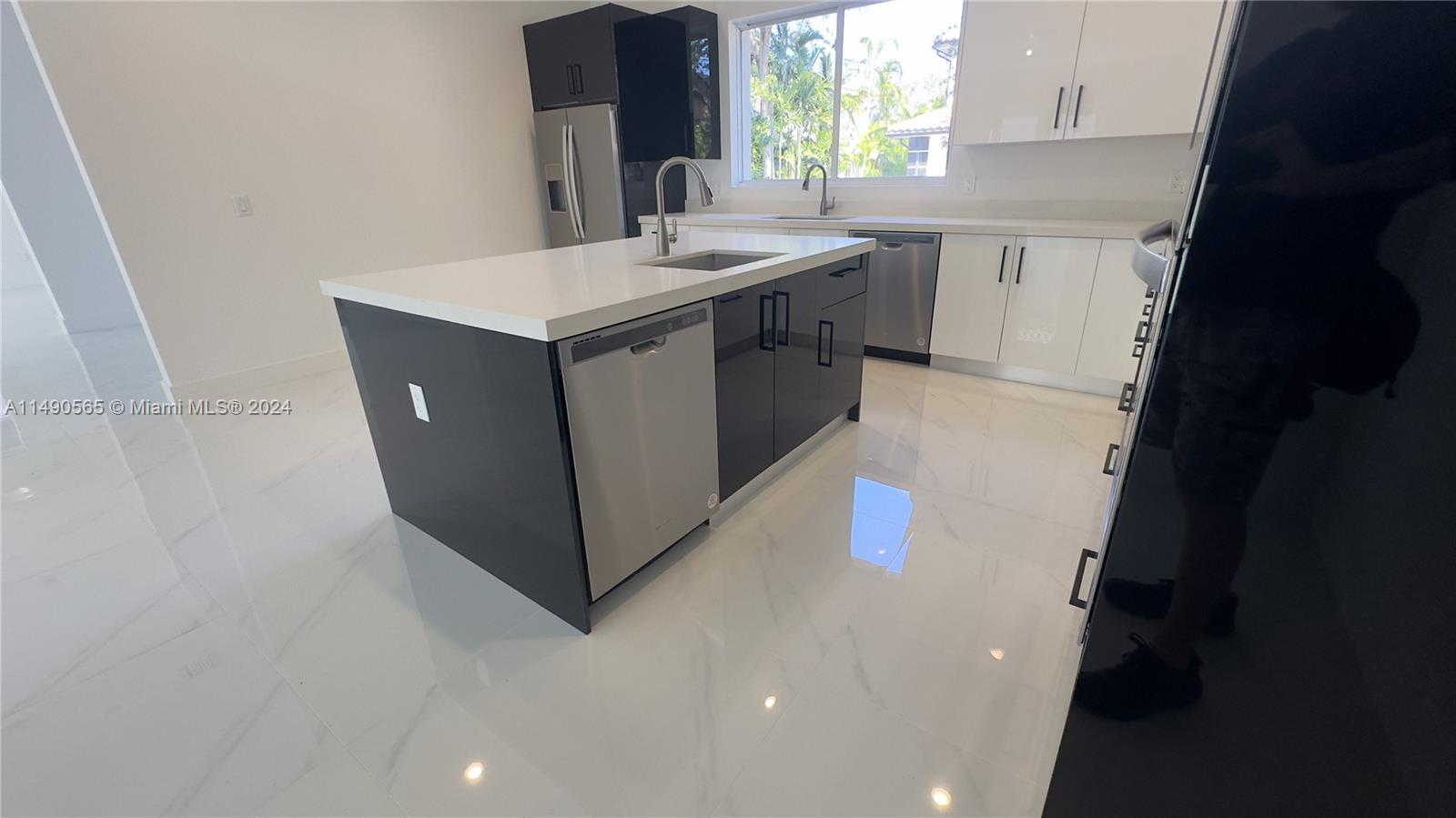 FOREST VIEW ESTATES - Residential Lease