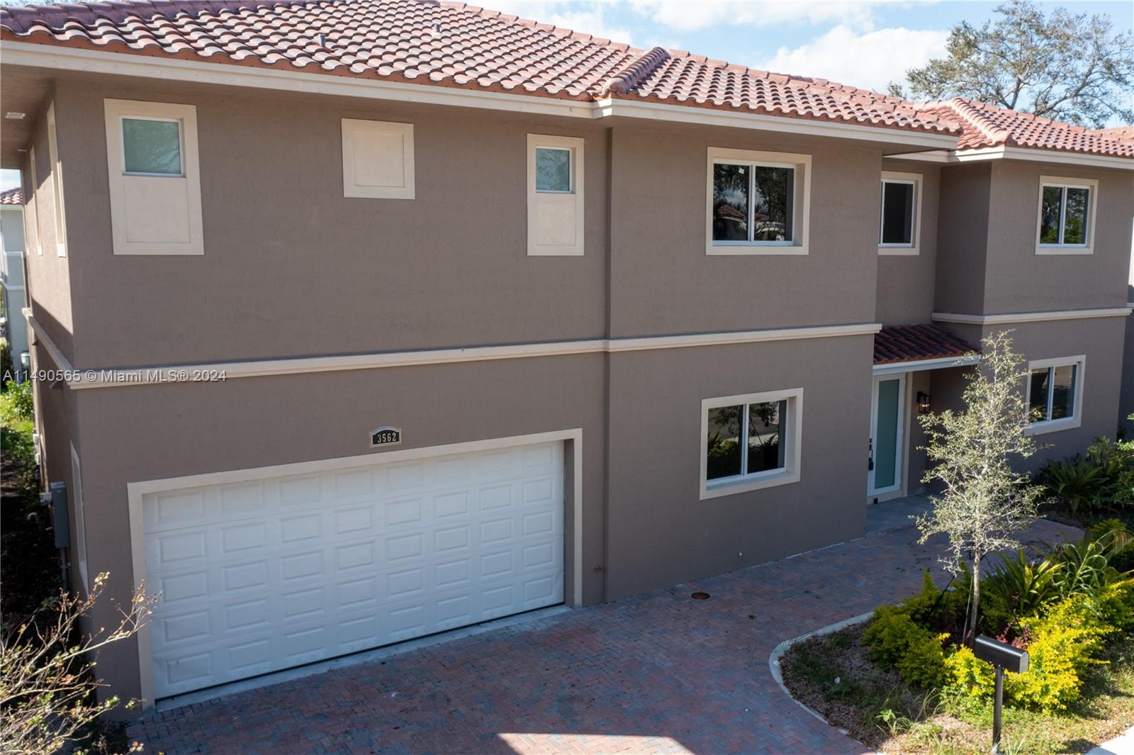 FOREST VIEW ESTATES - Residential Lease