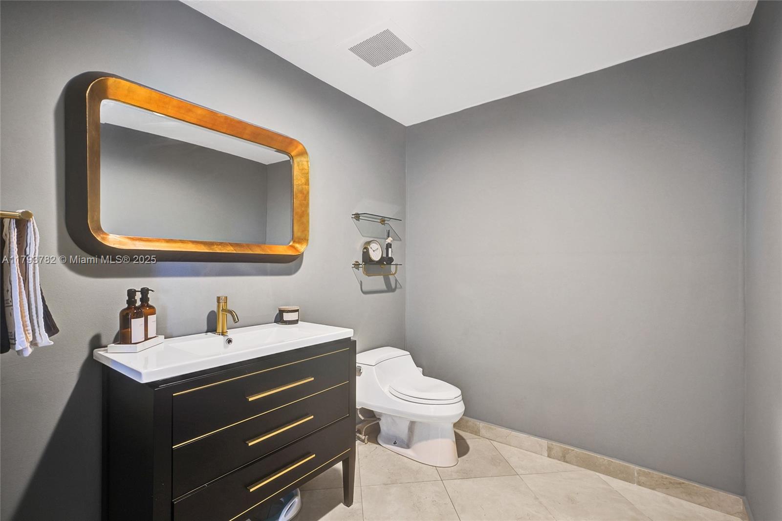 DELVISTA TOWERS CONDO - Residential