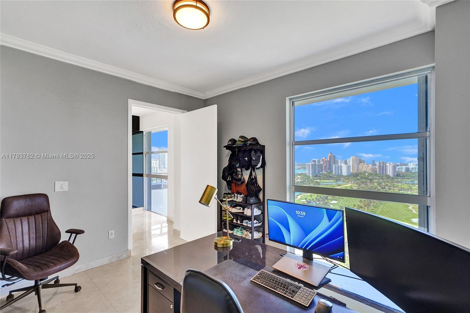 DELVISTA TOWERS CONDO - Residential