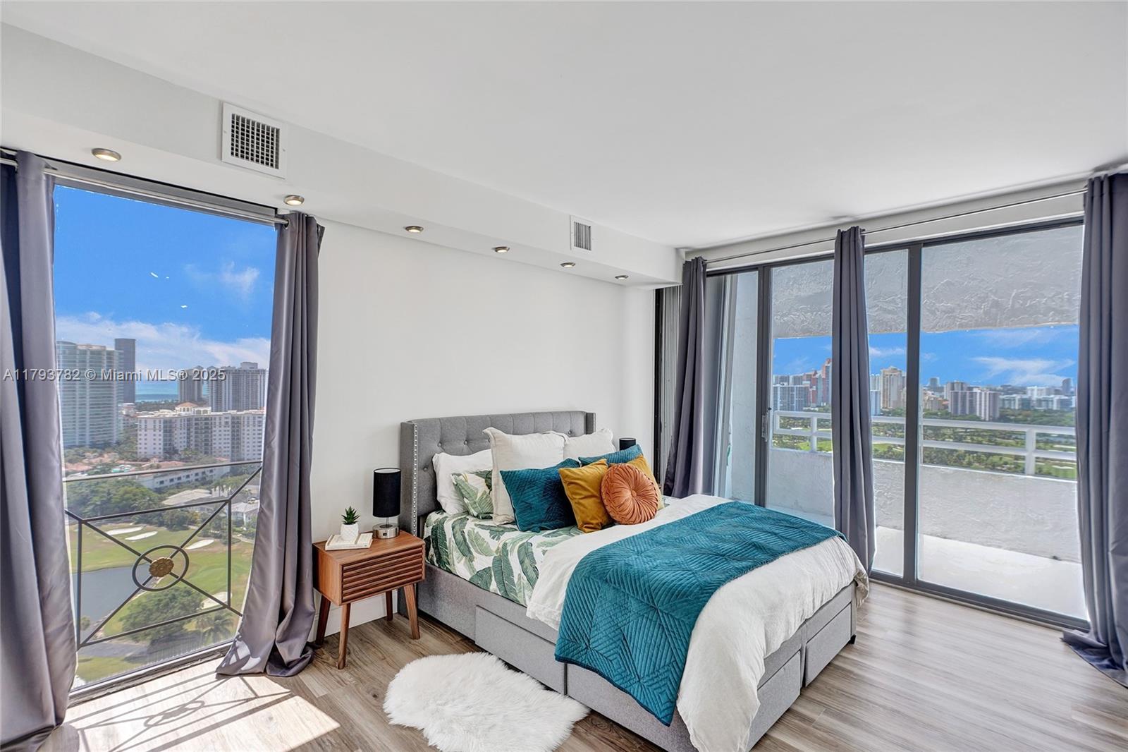DELVISTA TOWERS CONDO - Residential