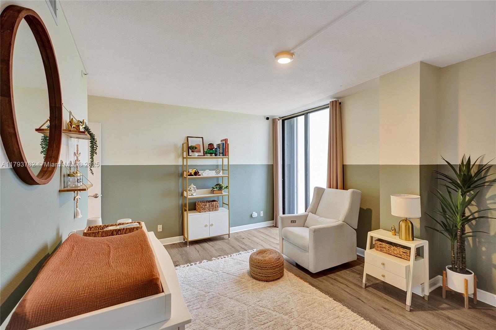 DELVISTA TOWERS CONDO - Residential