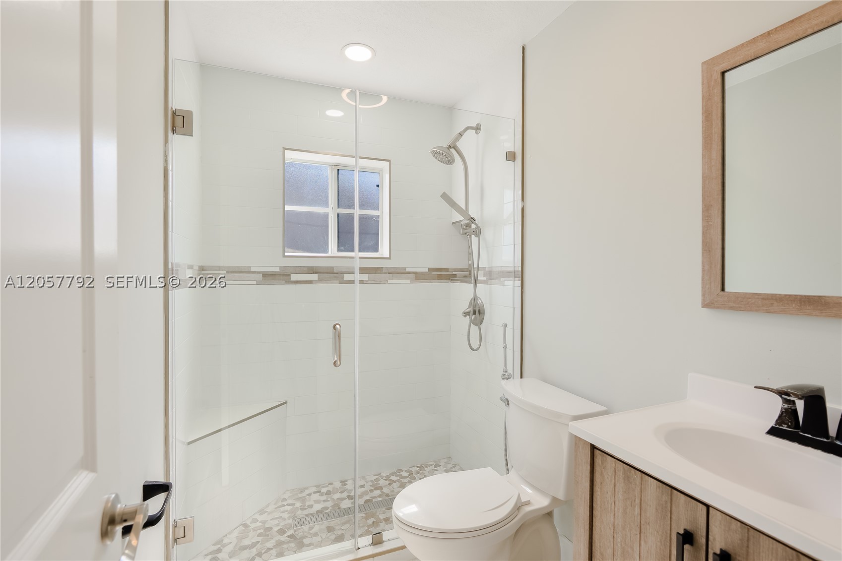 COUNTRY LAKE MANORS - Residential
