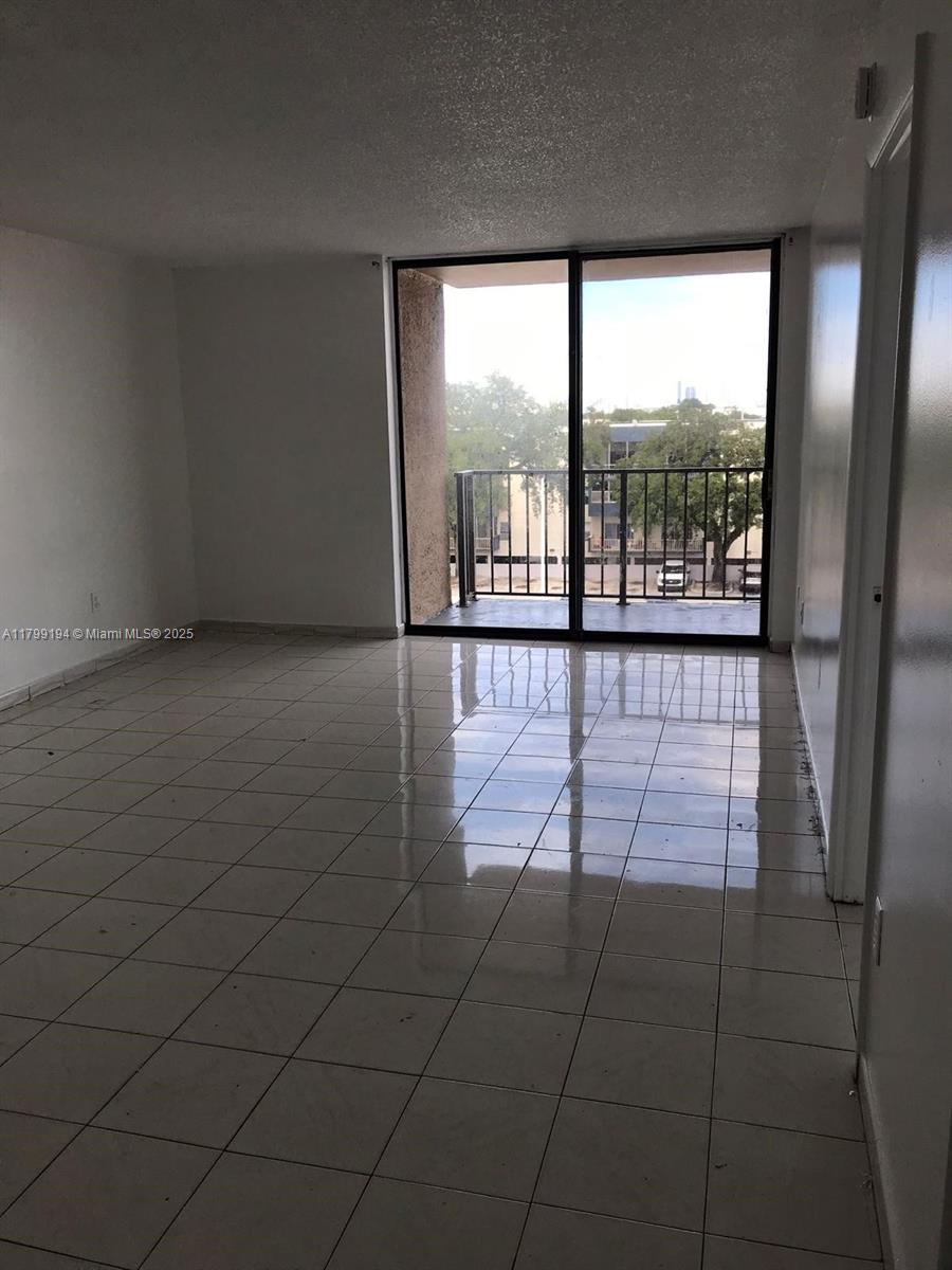 WINDWOOD CONDO - Residential Lease