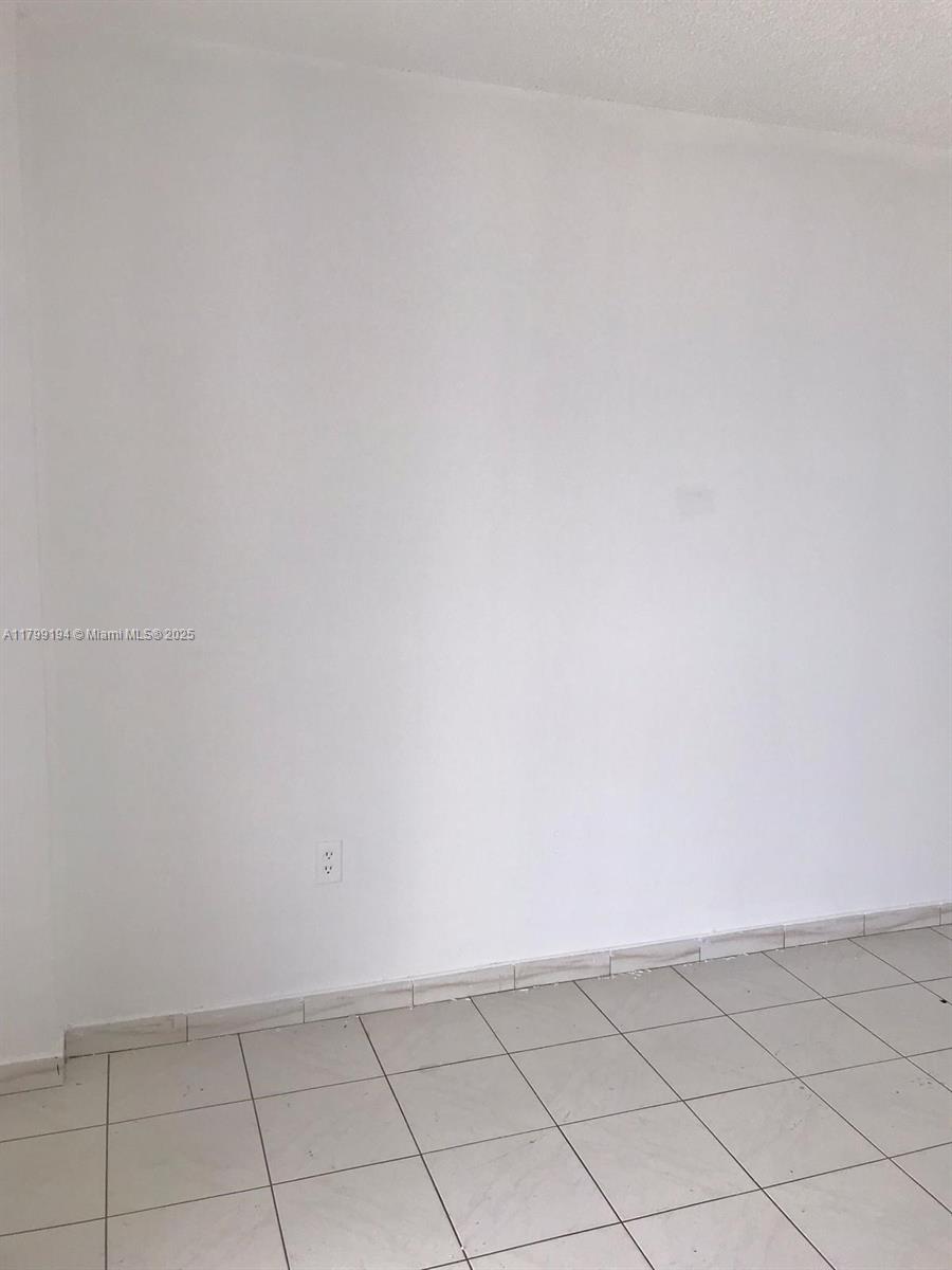 WINDWOOD CONDO - Residential Lease