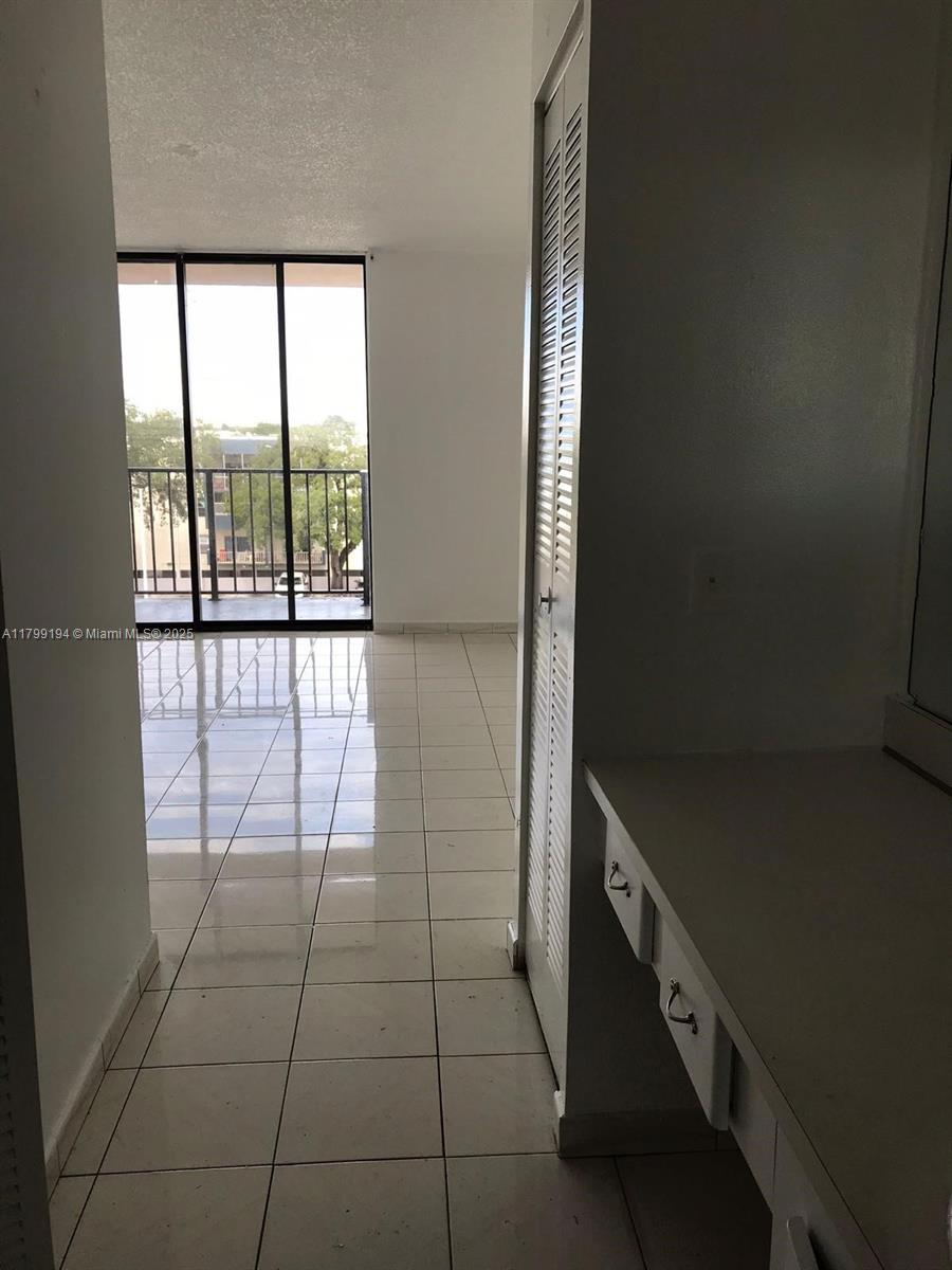 WINDWOOD CONDO - Residential Lease