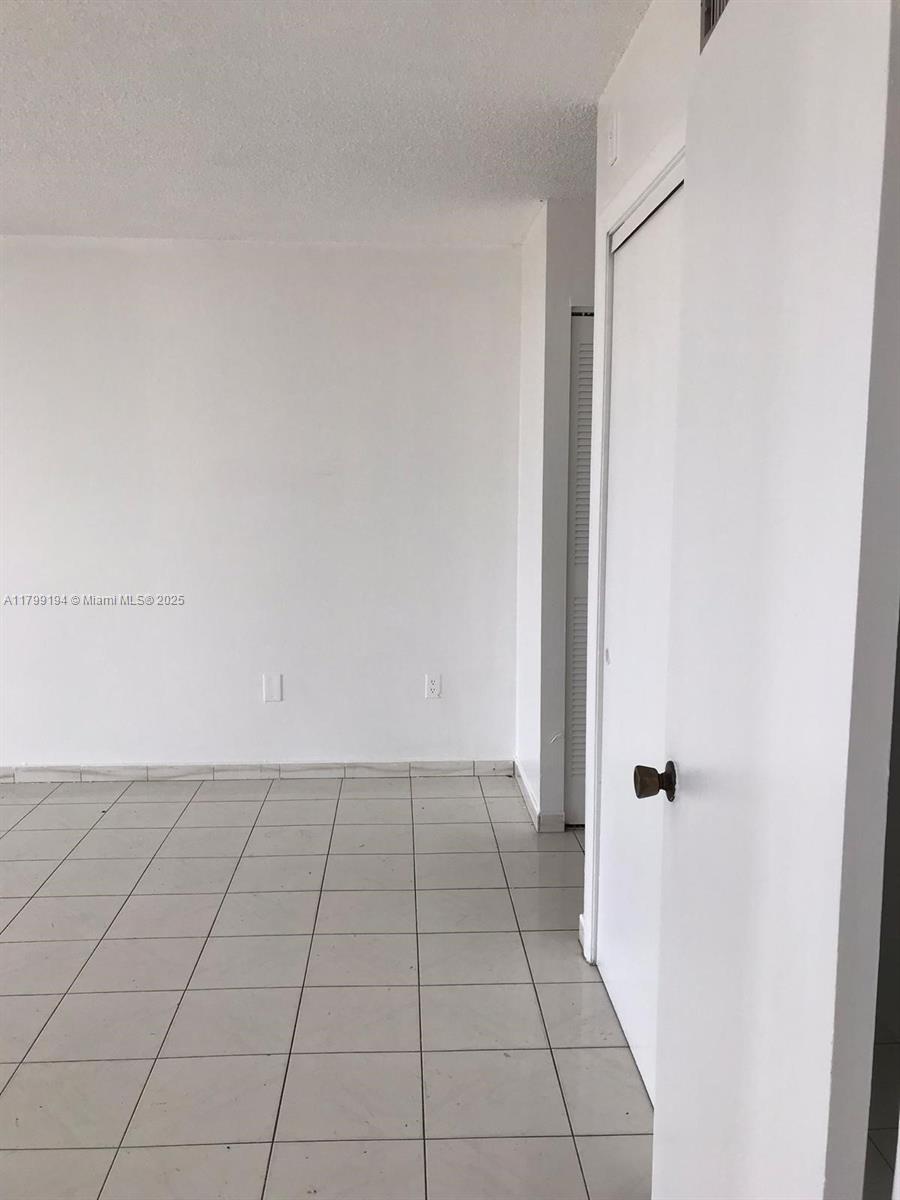 WINDWOOD CONDO - Residential Lease