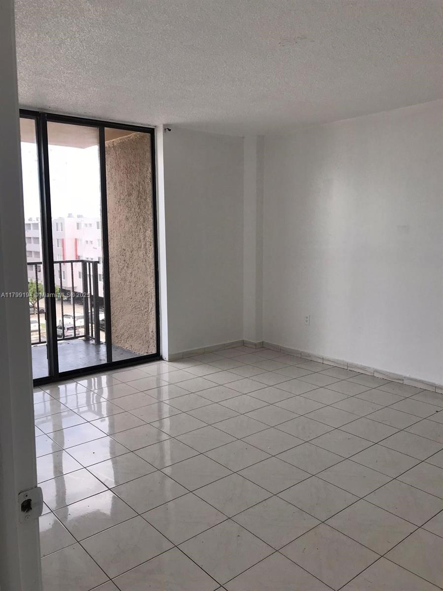 WINDWOOD CONDO - Residential Lease