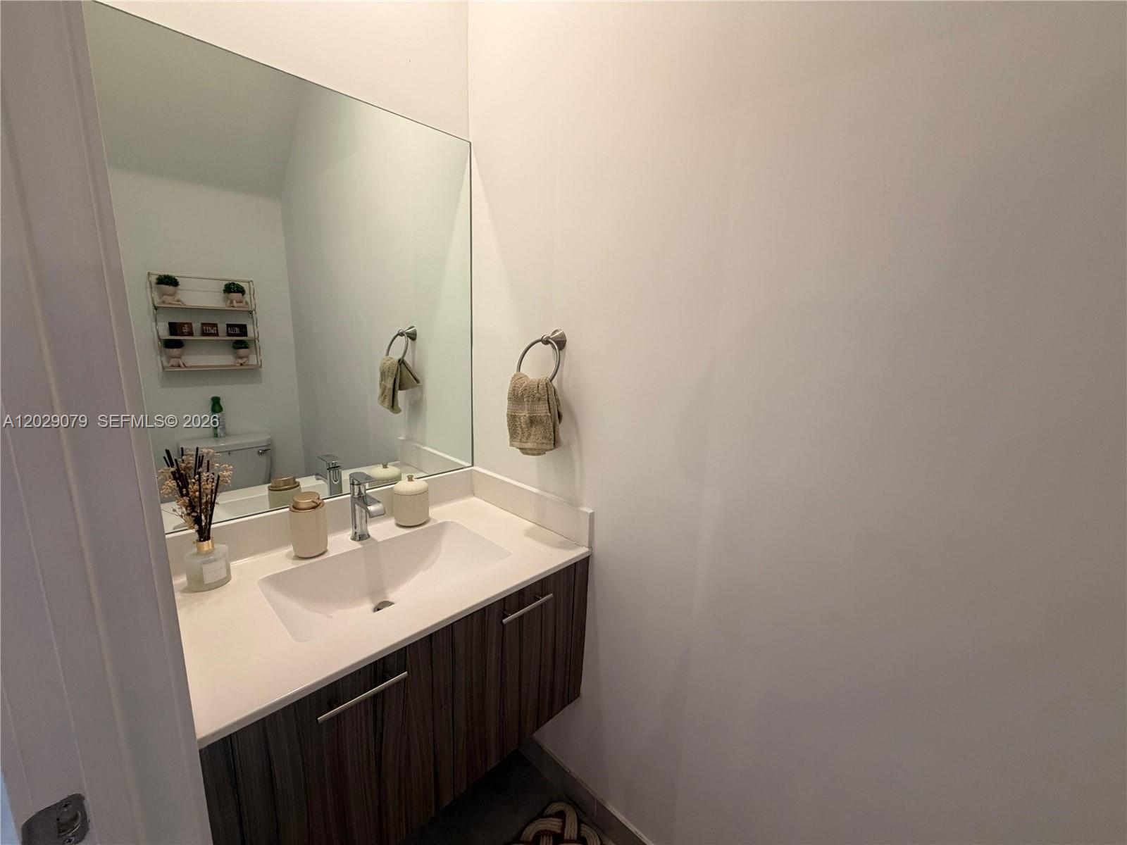 HIGHLAND AT PARK CENTRAL - Residential Lease