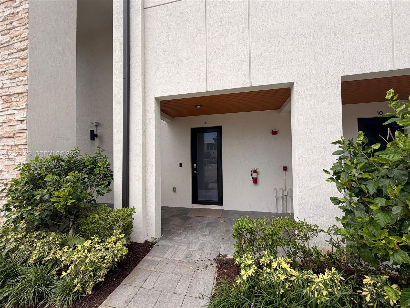 HIGHLAND AT PARK CENTRAL - Residential Lease