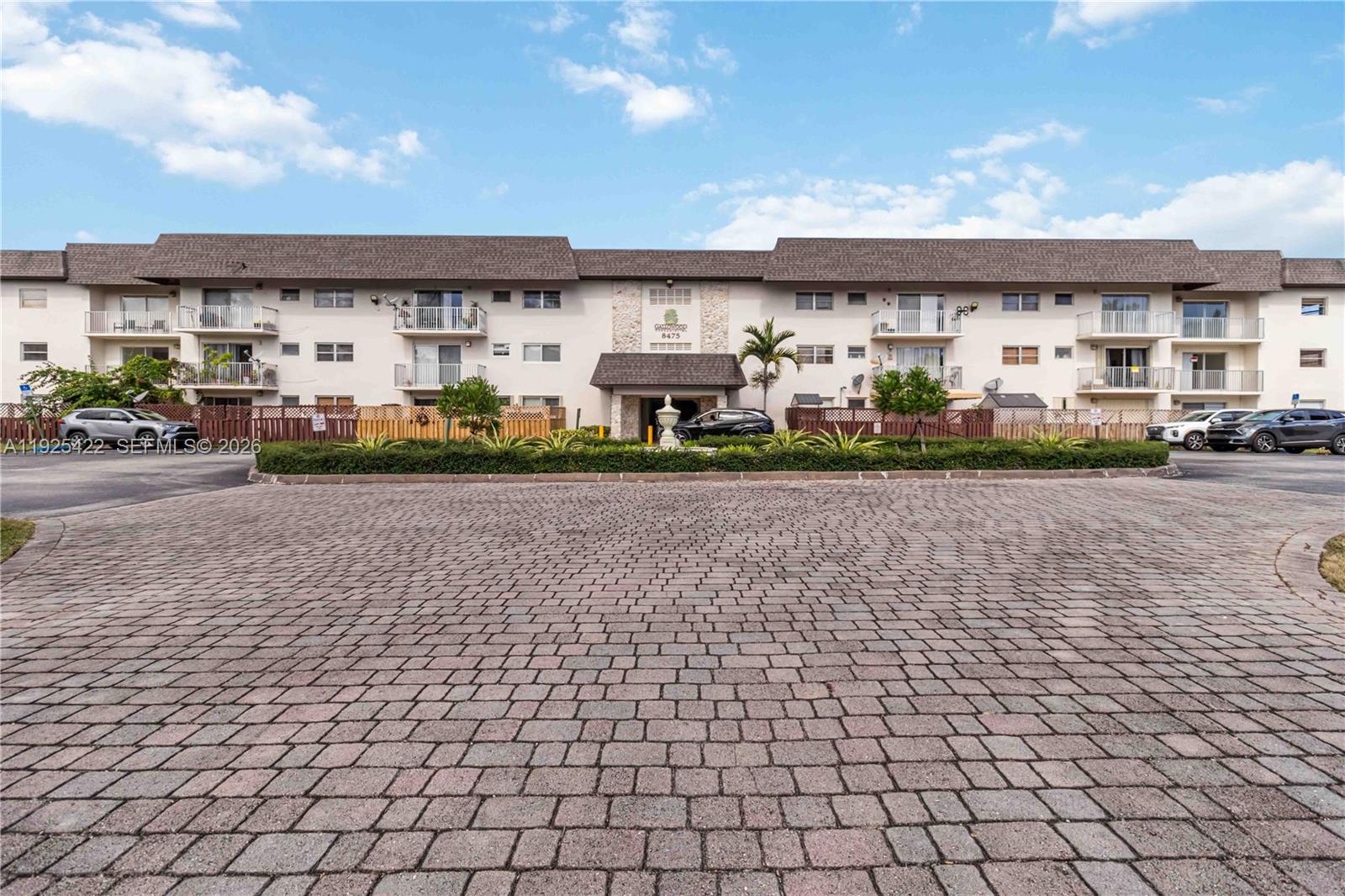 GALLOWOOD CONDO - Residential