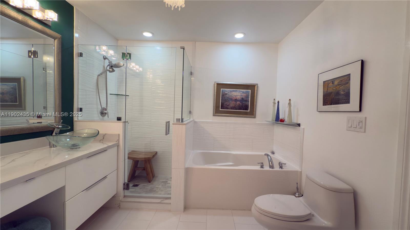 ALAQUA CONDO - Residential