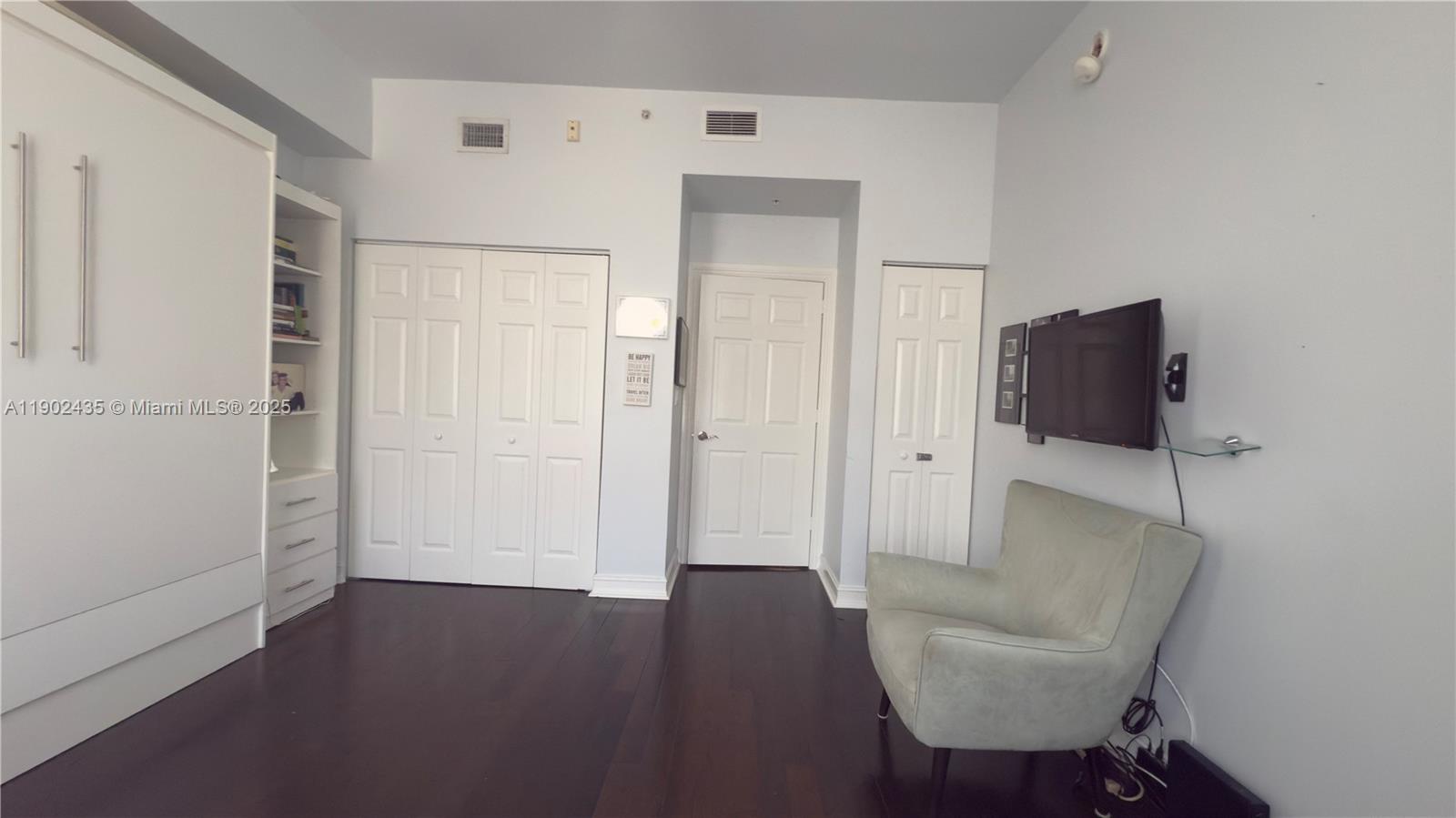 ALAQUA CONDO - Residential