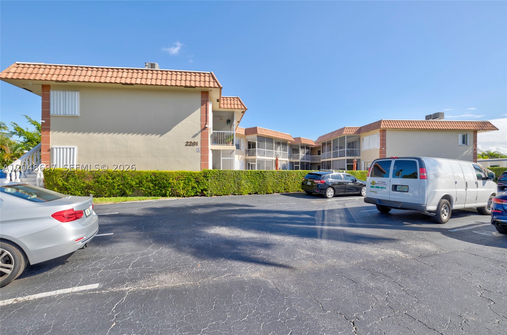 SANTA BARBARA GARDENS CON - Residential Lease