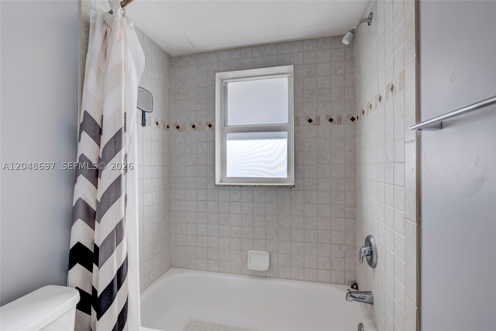 SANTA BARBARA GARDENS CON - Residential Lease
