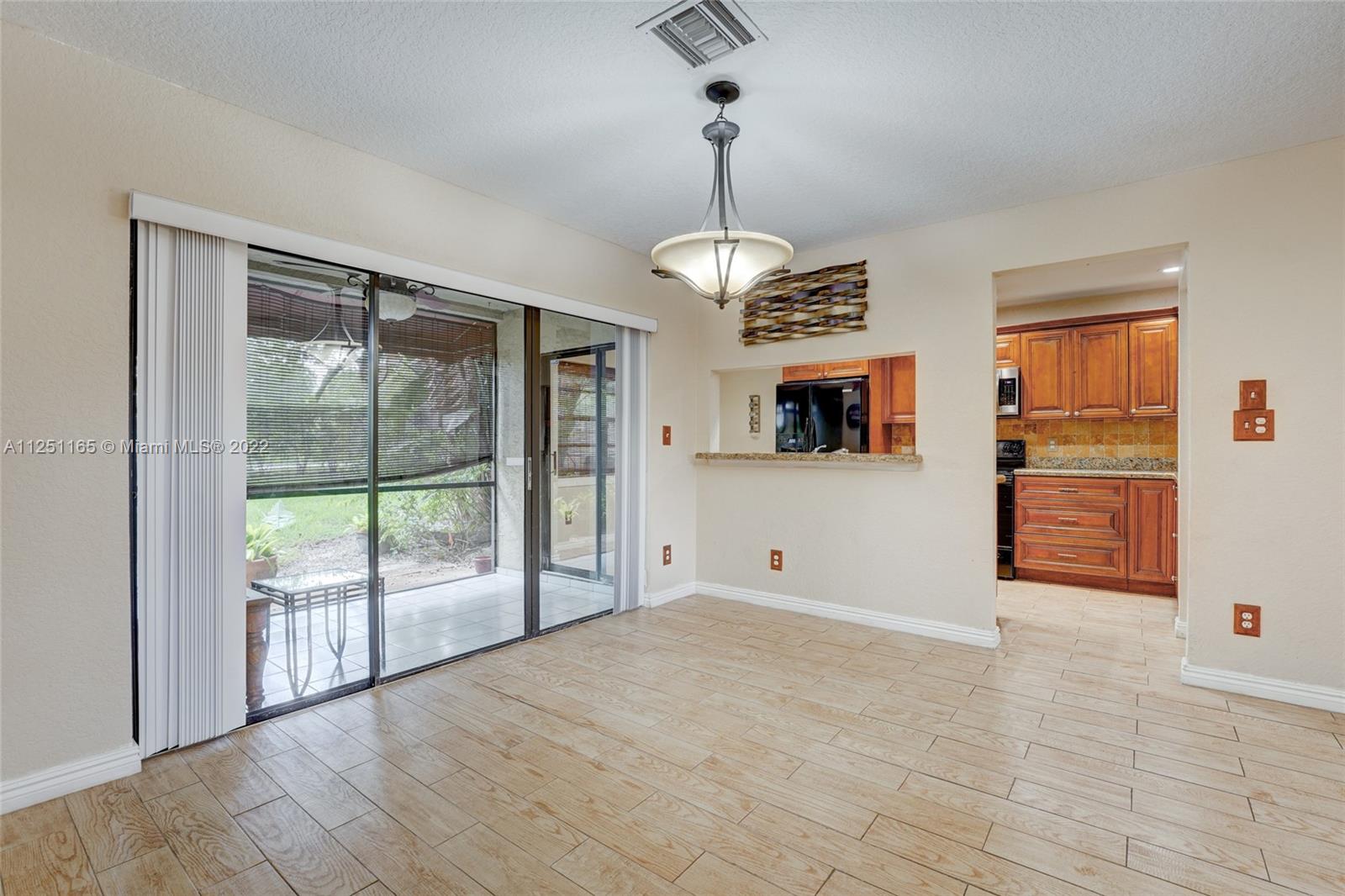 VINEYARDS OF PLANTATION C - Residential Lease