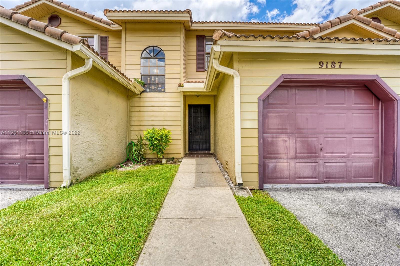 VINEYARDS OF PLANTATION C - Residential Lease