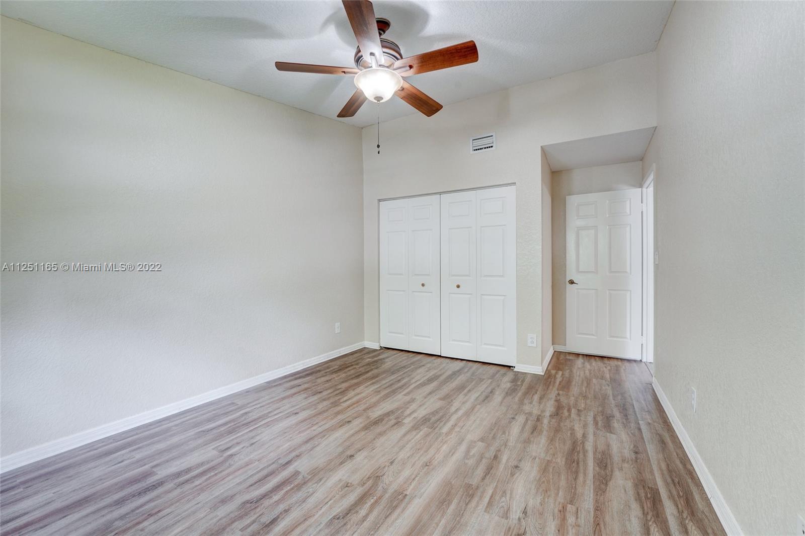 VINEYARDS OF PLANTATION C - Residential Lease