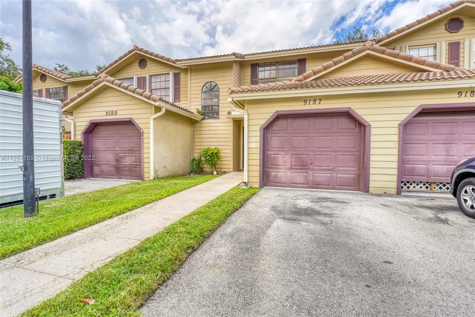 VINEYARDS OF PLANTATION C - Residential Lease