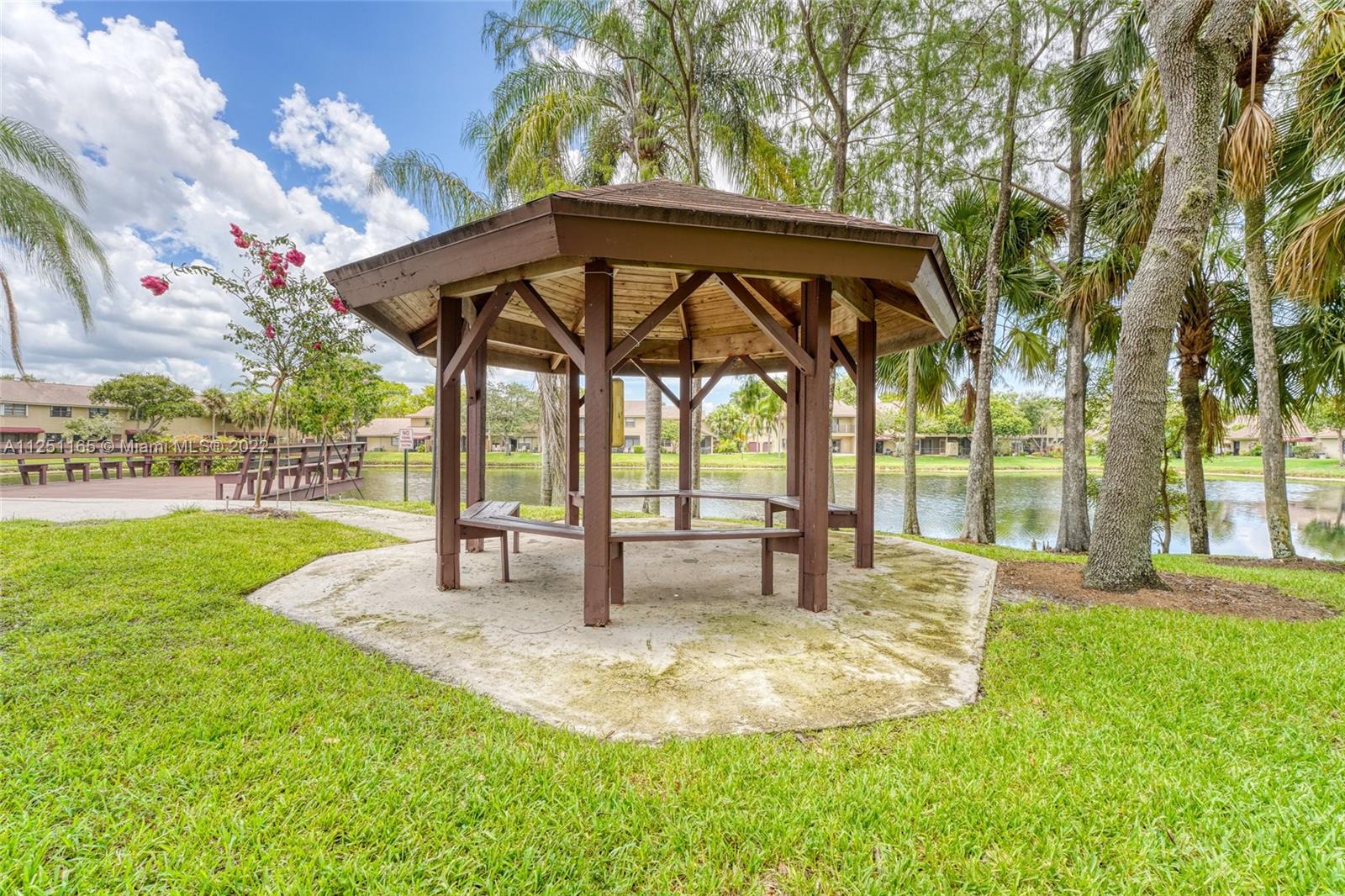VINEYARDS OF PLANTATION C - Residential Lease