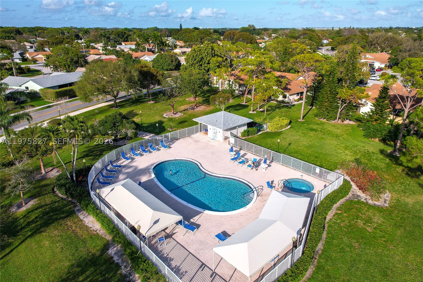RAINBERRY BAY - Residential