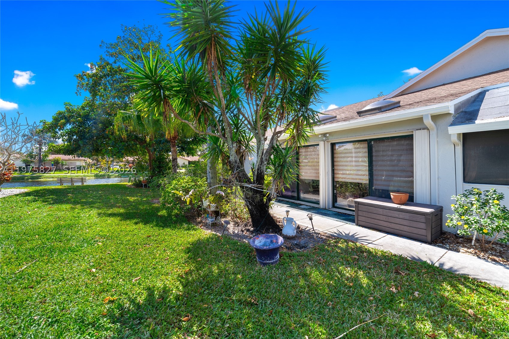 RAINBERRY BAY - Residential