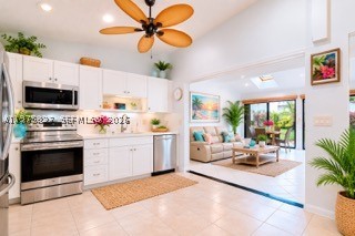 RAINBERRY BAY - Residential