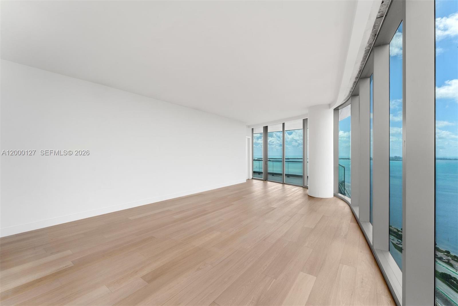 UNA RESIDENCES - Residential