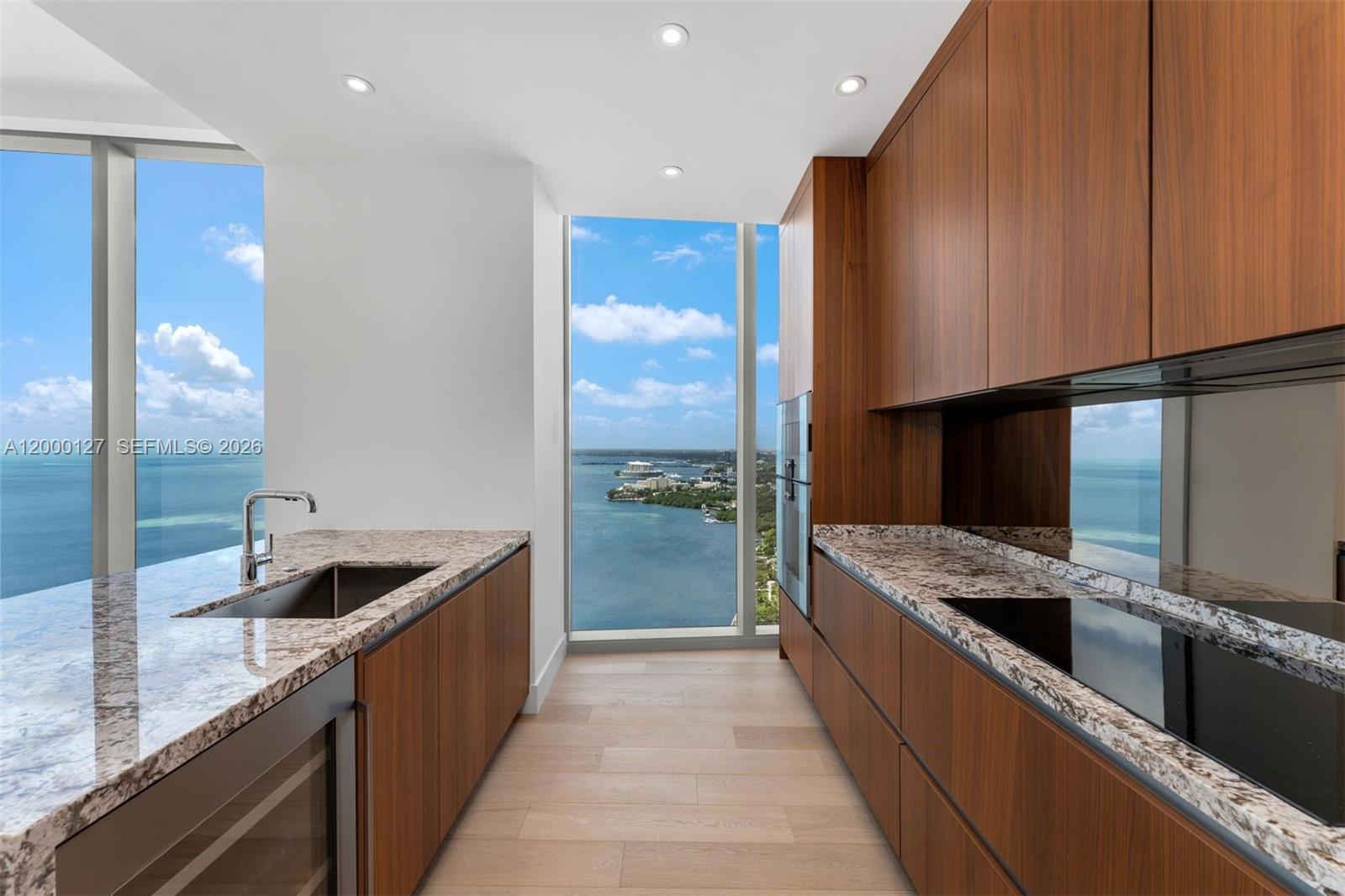 UNA RESIDENCES - Residential