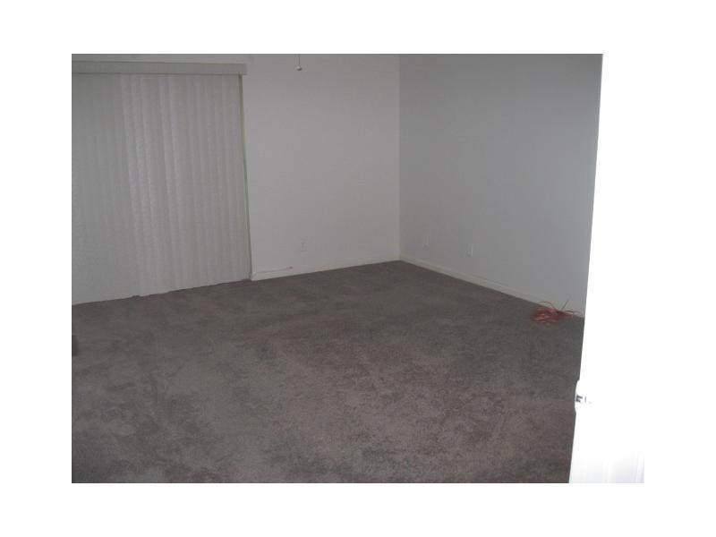 HOLIDAY SPRINGS VILLAGE S - Residential Lease