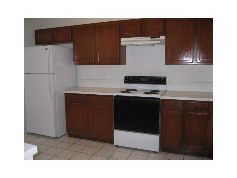 HOLIDAY SPRINGS VILLAGE S - Residential Lease